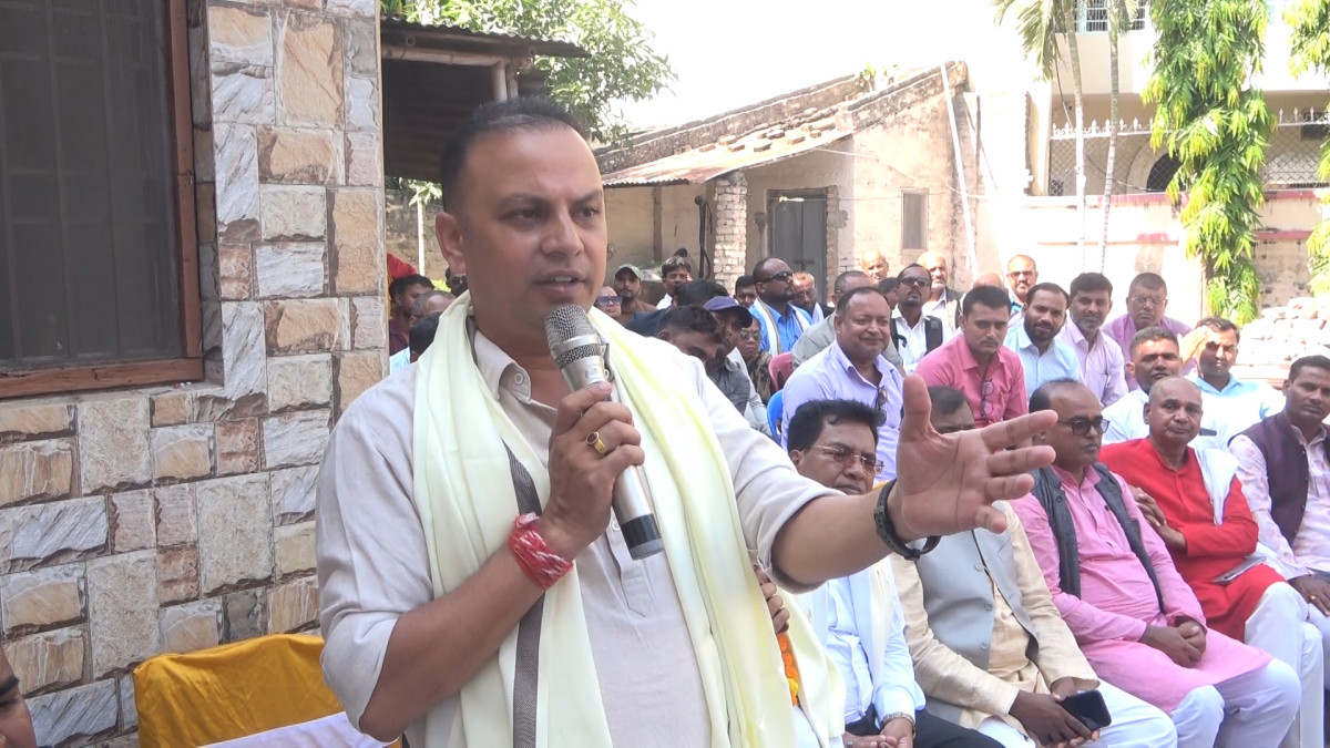 हामी संघीयता विरोधी होइनौँ, यसलाई थप चुस्त र प्रभावकारी बनाउने पक्षमा छौँ : मनिष झा